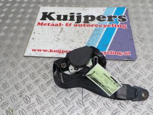 Used Seatbelt tensioner, right Peugeot 407 (6D) 1.6 HDi 16V Price € 45,00 Margin scheme offered by Autorecycling Kuijpers