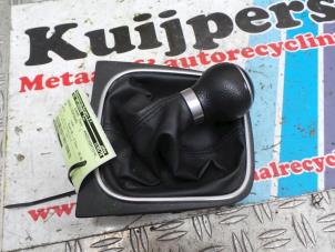 Gebrauchte Schaltungsüberzug Volkswagen Jetta III (1K2) 1.6 Preis € 30,00 Margenregelung angeboten von Autorecycling Kuijpers