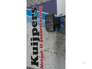 Used Glow plug relay Opel Astra H (L48) 1.7 CDTi 16V Price € 25,00 Margin scheme offered by Autorecycling Kuijpers