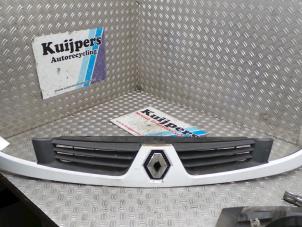 Używane Grill Renault Kangoo Express (FC) 1.5 dCi 60 Cena € 35,00 Procedura marży oferowane przez Autorecycling Kuijpers