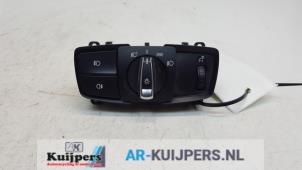 Używane Przelacznik swiatel BMW X5 (F15) 3.0 xDrive 30d 24V M Performance Power Kit Cena € 34,00 Procedura marży oferowane przez Autorecycling Kuijpers