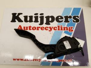 Used Accelerator pedal Nissan Pixo (D31S) 1.0 12V Price € 15,00 Margin scheme offered by Autorecycling Kuijpers