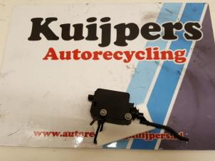 Used Tank flap lock motor BMW 3 serie Compact (E46/5) 316ti 16V Price € 12,00 Margin scheme offered by Autorecycling Kuijpers