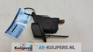 Used Tank flap lock motor Mercedes Vaneo (W414) 1.7 CDI 16V Price € 20,00 Margin scheme offered by Autorecycling Kuijpers
