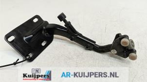 Used Sliding door roller, right Mercedes Vaneo (W414) 1.7 CDI 16V Price € 25,00 Margin scheme offered by Autorecycling Kuijpers