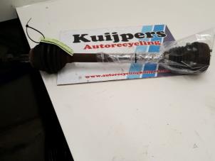 Usagé Arbre de transmission avant gauche Volkswagen Golf V (1K1) 1.4 16V Prix € 45,00 Règlement à la marge proposé par Autorecycling Kuijpers