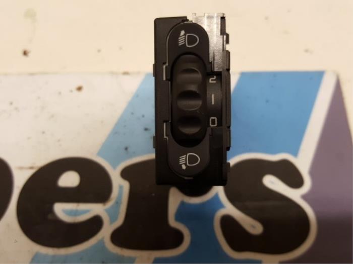 AIH headlight switch from a Renault Clio III (BR/CR) 1.5 dCi 70 2007
