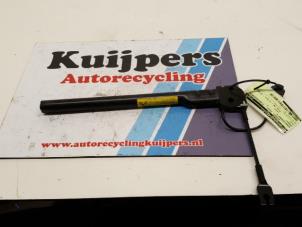 Used Seatbelt tensioner, right Renault Clio III (BR/CR) 1.5 dCi 70 Price € 35,00 Margin scheme offered by Autorecycling Kuijpers