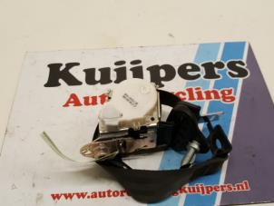 Used Rear seatbelt, left Renault Clio III (BR/CR) 1.5 dCi 70 Price € 35,00 Margin scheme offered by Autorecycling Kuijpers