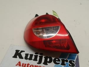 Used Taillight, left Renault Clio III (BR/CR) 1.5 dCi 70 Price € 19,00 Margin scheme offered by Autorecycling Kuijpers