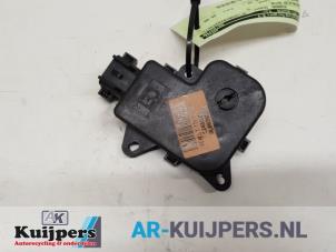 Used Heater valve motor Renault Espace (JK) 2.0 16V Turbo Kat. Price € 20,00 Margin scheme offered by Autorecycling Kuijpers