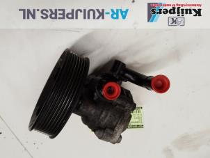 Used Power steering pump Kia Sorento I (JC) 2.5 CRDi 16V VGT Price € 75,00 Margin scheme offered by Autorecycling Kuijpers