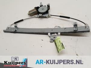 Used Window mechanism 4-door, front left Nissan X-Trail (T30) 2.2 Di 4x2 Price € 25,00 Margin scheme offered by Autorecycling Kuijpers