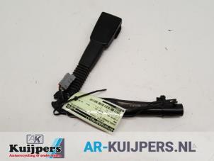 Used Seatbelt tensioner, right BMW 3 serie Touring (E91) 320d 16V Corporate Lease Price € 45,00 Margin scheme offered by Autorecycling Kuijpers