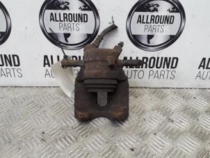 Used Front brake calliper, right Renault Clio III (BR/CR) Price on request offered by AllroundCarParts