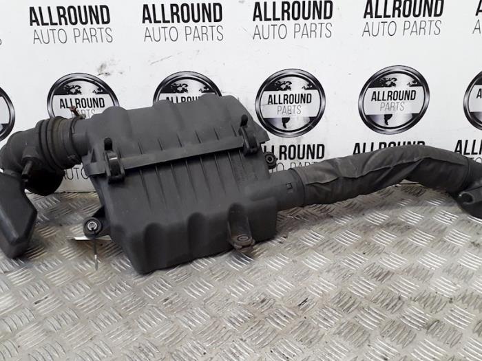 Begagnade Luftfilterhus Hyundai i10 (F5) 1.2i 16V Pris på förfrågan erbjuds av AllroundCarParts