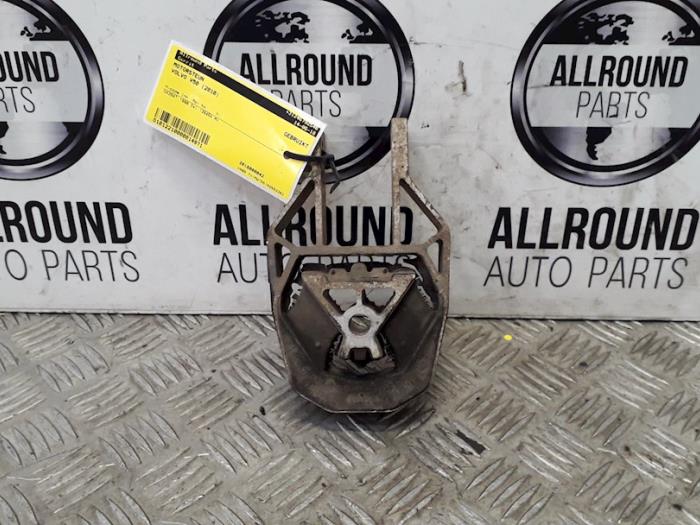 Used Engine mount Volvo V50 (MW) 2.0 D 16V Price on request offered by AllroundCarParts