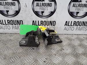 Used Front door hinge, left Opel Insignia Sports Tourer 2.0 CDTI 16V 160 Ecotec Price on request offered by AllroundCarParts
