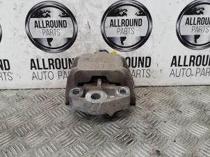 Used Engine mount Ford Galaxy (WGR) 2.0 Price on request offered by AllroundCarParts