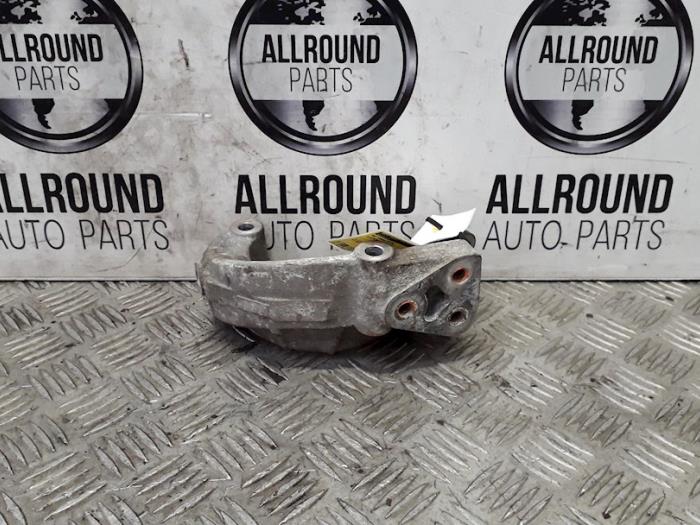 Used Engine mount Suzuki Swift (ZA/ZC/ZD1/2/3/9) 1.3 VVT 16V Price on request offered by AllroundCarParts