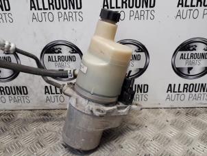 Used Power steering pump Volvo C30 (EK/MK) Price € 65,00 Margin scheme offered by AllroundCarParts