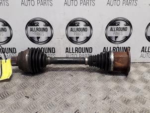 Used Front drive shaft, left Audi A4 Quattro (B8) Price on request offered by AllroundCarParts