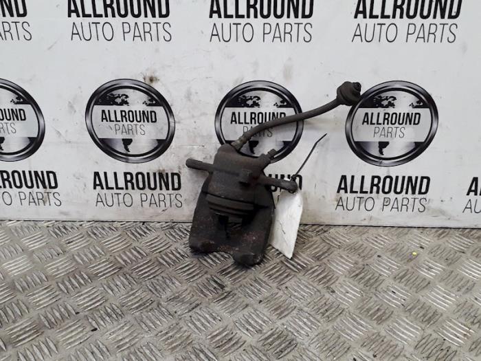 Front brake calliper, right from a Renault Clio IV Estate/Grandtour (7R) 1.5 Energy dCi 90 FAP 2014