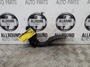 Used Accelerator pedal Renault Clio IV Estate/Grandtour (7R) 0.9 Energy TCE 90 12V Price on request offered by AllroundCarParts