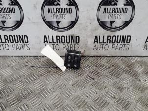 Used Height control switch Renault Clio IV Estate/Grandtour (7R) 0.9 Energy TCE 90 12V Price € 15,00 Margin scheme offered by AllroundCarParts