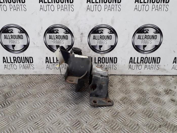 Used Engine mount Hyundai i30 (FD) 1.6 CRDi 16V VGT Price on request offered by AllroundCarParts