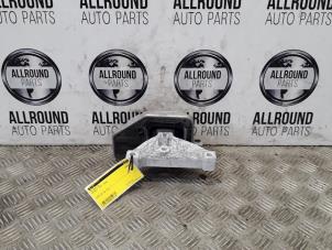 Used Engine mount Peugeot 1007 (KM) 1.4 Price on request offered by AllroundCarParts