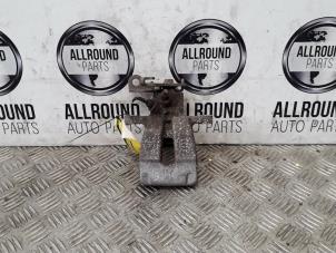 Used Rear brake calliper, left Renault Megane III Coupe (DZ) 1.5 dCi 105 Price on request offered by AllroundCarParts