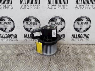 Używane Silnik wentylatora nagrzewnicy Fiat 500 (312) Cena € 45,00 Procedura marży oferowane przez AllroundCarParts
