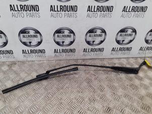 Used Front wiper arm Fiat Panda (312) Price on request offered by AllroundCarParts