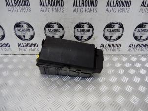 Used Fuse box Opel Insignia Sports Tourer Price € 65,00 Margin scheme offered by AllroundCarParts