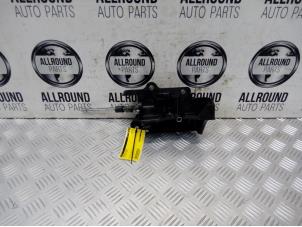 Begagnade Växelspak Fiat 500 (312) Pris € 40,00 Marginaltabell erbjuds av AllroundCarParts
