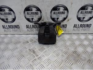 Gebrauchte Bremszange rechts vorne Mini Countryman (R60) Preis € 70,00 Margenregelung angeboten von AllroundCarParts