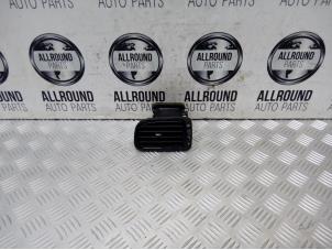Used Dashboard vent Volkswagen Polo V (6R) Price € 20,00 Margin scheme offered by AllroundCarParts