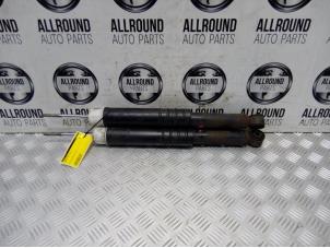 Used Shock absorber kit Renault Clio IV Estate/Grandtour (7R) Price € 40,00 Margin scheme offered by AllroundCarParts