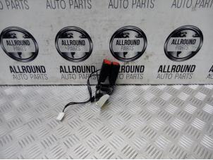 Usagé Insertion ceinture de sécurité arrière centre Peugeot 308 (L3/L8/LB/LH/LP) Prix € 50,00 Règlement à la marge proposé par AllroundCarParts