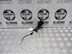 Usagé Insertion ceinture de sécurité arrière gauche Peugeot 308 (L3/L8/LB/LH/LP) Prix € 35,00 Règlement à la marge proposé par AllroundCarParts
