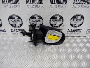 Used Wing mirror, right Renault Twingo II (CN) Price € 30,00 Margin scheme offered by AllroundCarParts