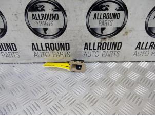 Used Electric window switch BMW 3 serie (F30) Price € 10,00 Margin scheme offered by AllroundCarParts