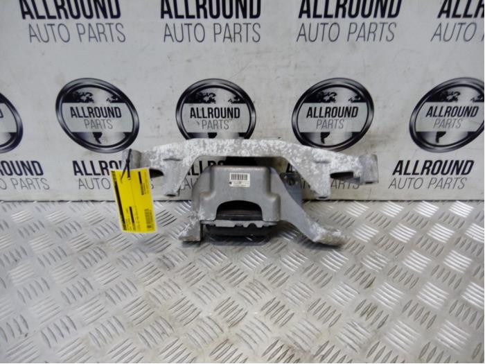 Used Engine mount Mini Mini (R56) 1.6 16V Cooper S Price € 30,00 Margin scheme offered by AllroundCarParts