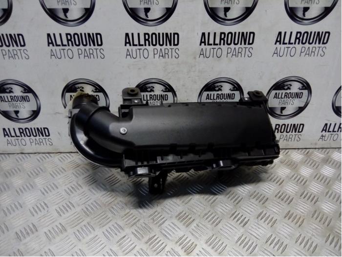 Gebrauchte Luftfiltergehäuse Peugeot 308 (L3/L8/LB/LH/LP) Preis € 50,00 Margenregelung angeboten von AllroundCarParts