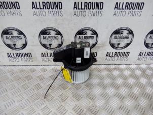 Używane Silnik wentylatora nagrzewnicy Fiat 500 (312) Cena € 50,00 Procedura marży oferowane przez AllroundCarParts