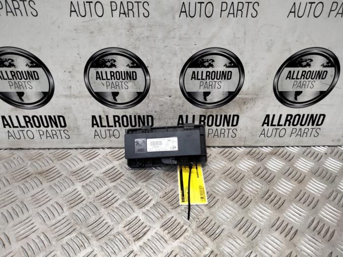 Begagnade Bluetooth-modul Peugeot 208 I (CA/CC/CK/CL) Pris € 50,00 Marginaltabell erbjuds av AllroundCarParts