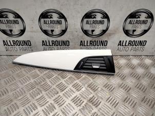 Usagé Grille aération tableau de bord BMW 1 serie (F20) Prix € 20,00 Règlement à la marge proposé par AllroundCarParts