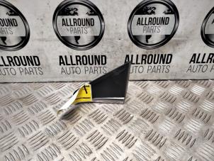 Używane Obudowa lusterka lewego Renault Clio IV (5R) Cena € 20,00 Procedura marży oferowane przez AllroundCarParts