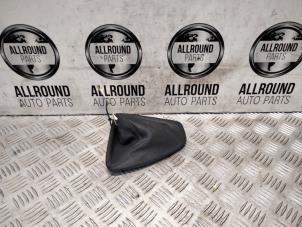 Używane Pokrywa dzwigni zmiany biegów BMW 3 serie (E90) Cena € 20,00 Procedura marży oferowane przez AllroundCarParts